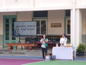 Penutupan Bulan Rosario dengan Pembakaran Ujud Doa