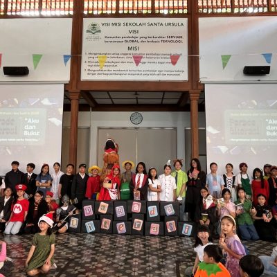 Semarak Parade Literasi Warnai Peringatan Bulan Bahasa